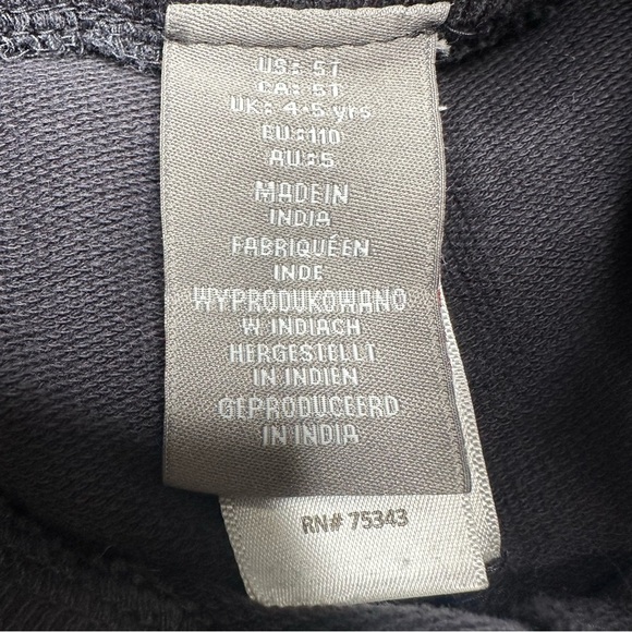 Shorts Grey Size 5T - Picture 6 of 16